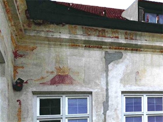 Mit zement�rem Putz verschlossene Elektroleitung